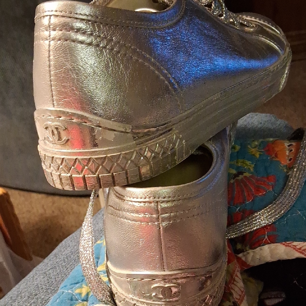 CHANEL Metallic Silver Sneakers